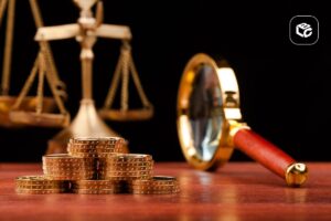 Balança da justiça, moedas de ouro e lupa, simbolizando RPV Precatório e Cessão de Crédito